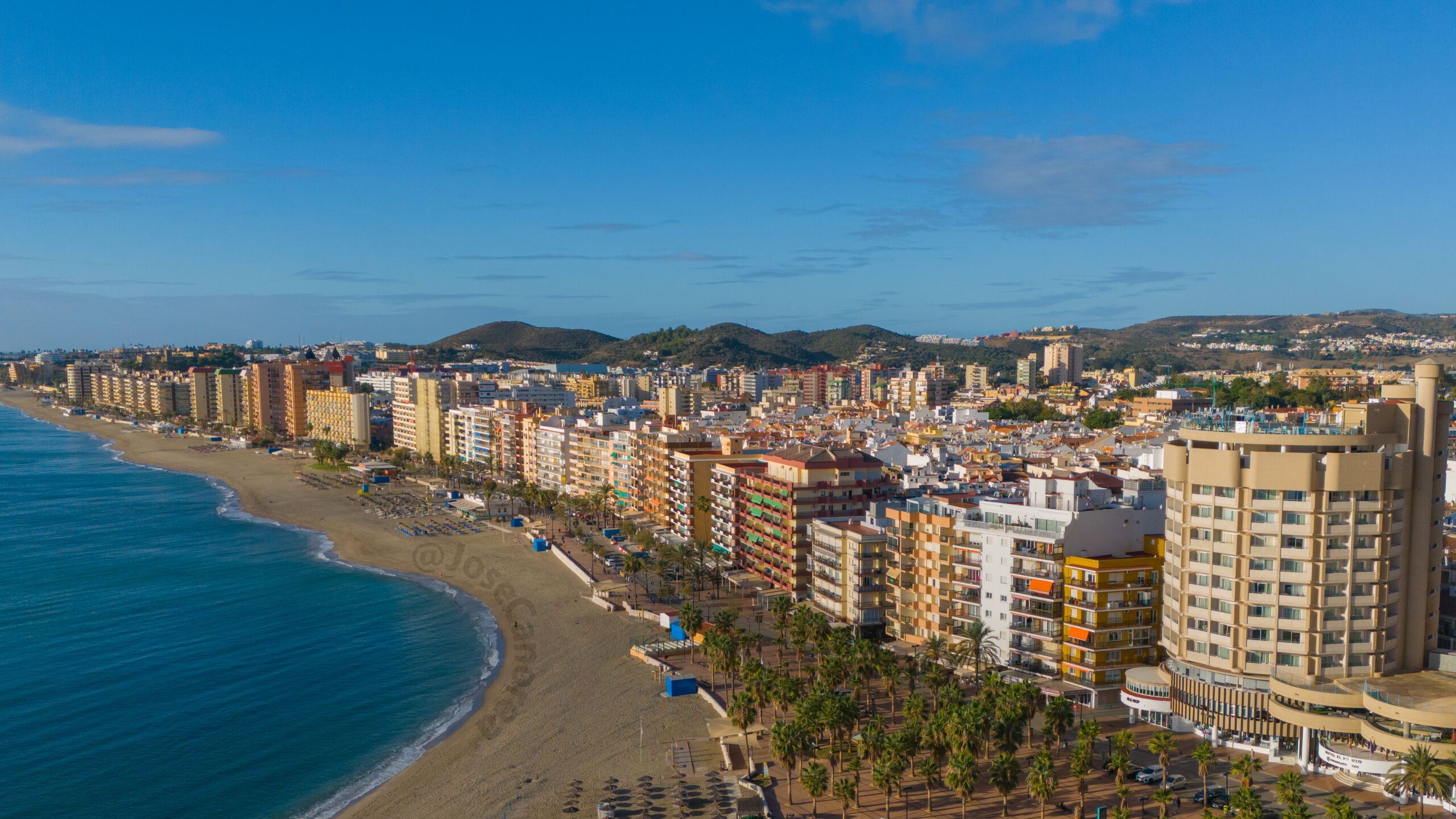 Fuengirola desde Drone Fuengirola a vista de drone desde la playa